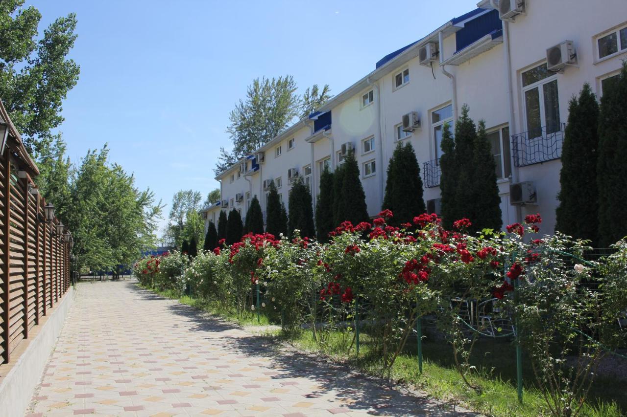 Hotel Golubaya Volna Rostov-on-Don Exterior foto